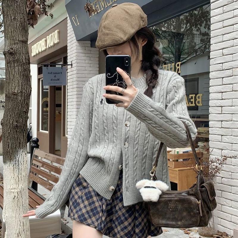 Áo Khoác Cardigan Len Vặn Thừng Khuy To Thêu Họa Tiết Con Ngựa Thời Trang Cho Nữ