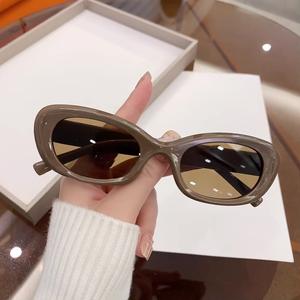 แว่นกันแดดคุณภาพสูง สำหรับผู้หญิงและผู้ชาย กรอบเล็ก กันแดด เหมาะสำหรับขับรถและสตรีทช็อต