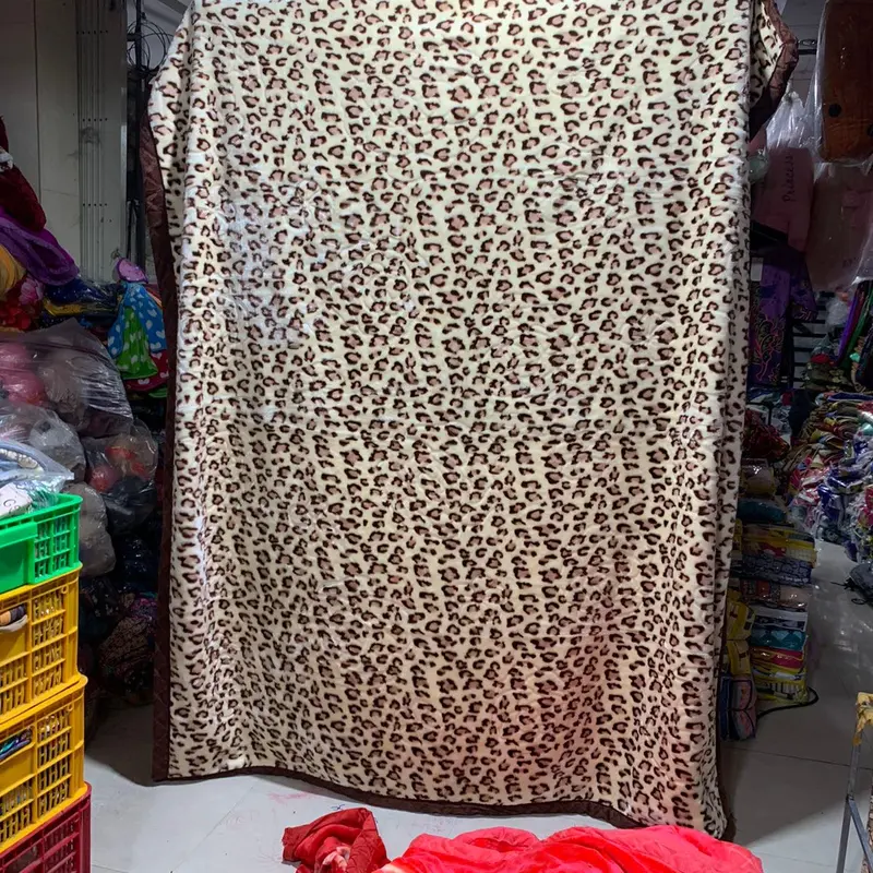 Mền tuyết loại lớn( cân nặng thực tế 2,7kg) 2