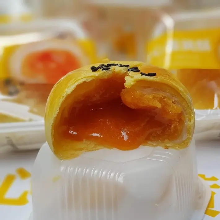 Bánh trứng chảy ngàn lớp Aidebao thơm ngon sánh mịn