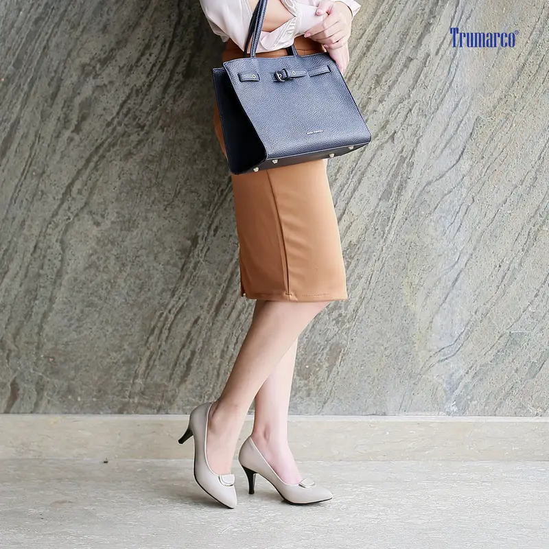 TRUMARCO Sepatu Kerja / Sepatu Heels Wanita TIS 701 2