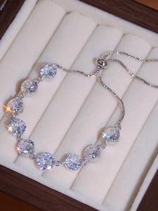 Pulsera elegante de mujer decorada con zirconia artificial, pulsera deslizante exquisita y moderna, joyería de lujo a la moda para mujeres y niñas como regalo