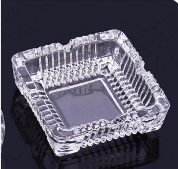 Gạt Tàn Thuốc Thủy Tinh Trong sang trọng