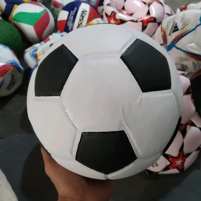 bola sepak anak Mikasa 2