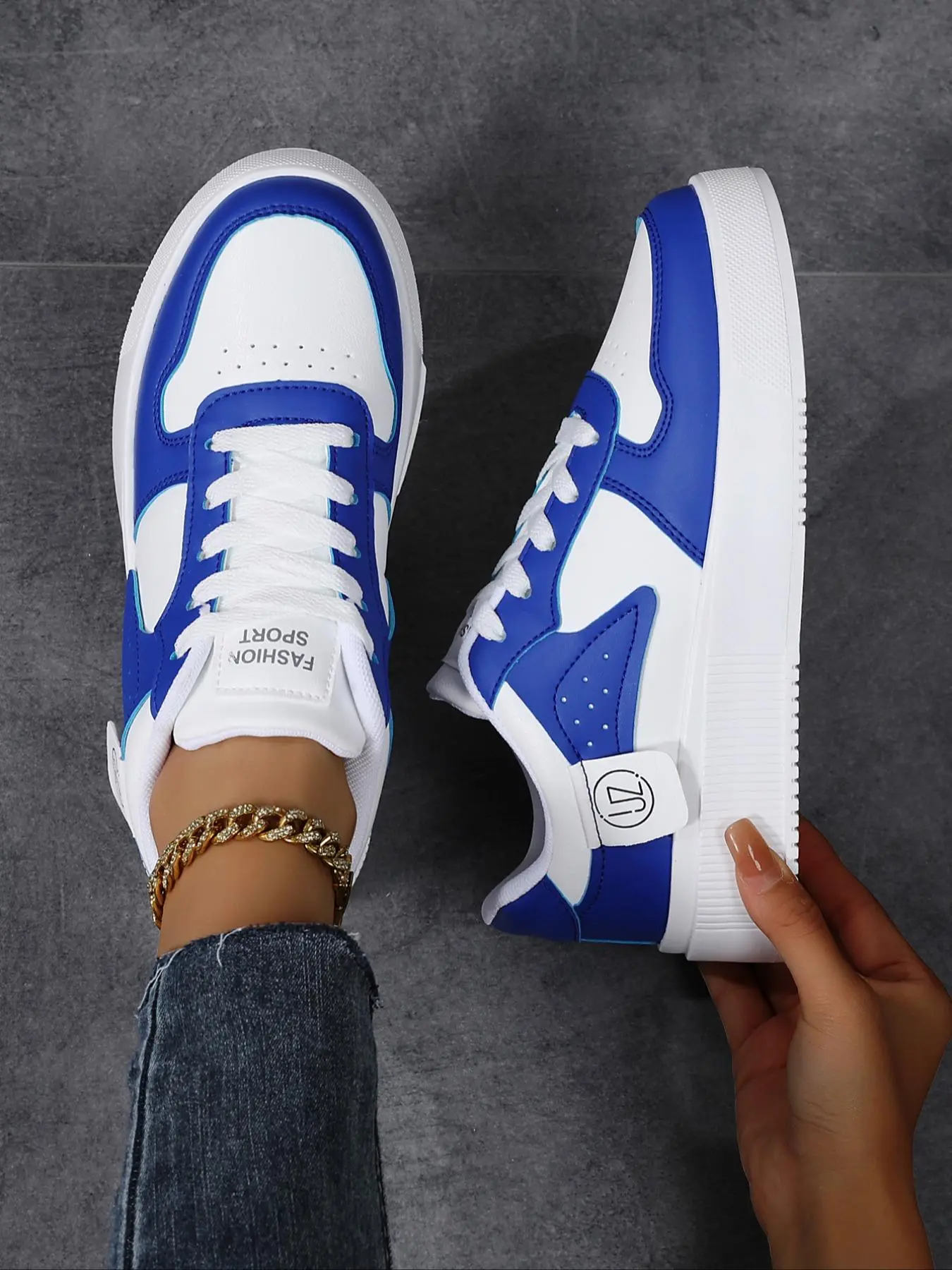 Women's Lace-up Fashionable Colorblock Ultralight EVA Sneakers