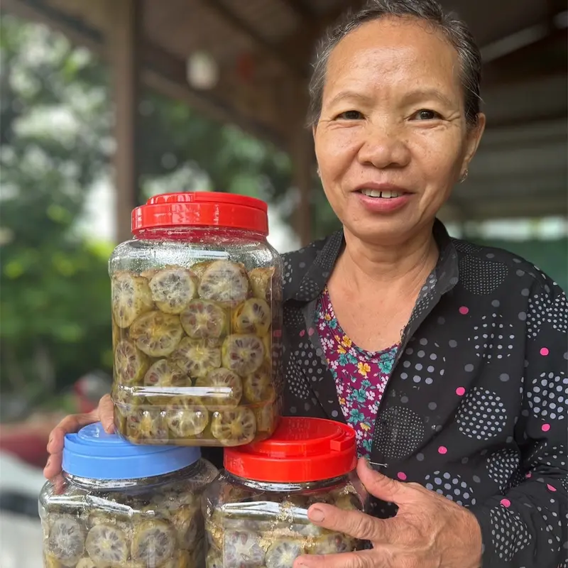 Hủ nhàu ngâm đường cát vàng mật mía, hủ 2kg, chính hiệu Nhàu Núi Thất Sơn An Giang đóng hủ, vận chuyển không bị rỉ nước, đảm bảo chất lượng 2