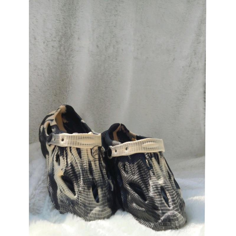 Sepatu pria Dewasa Loreng EVA / Sepatu Loreng Pria Dewasa Slide 5