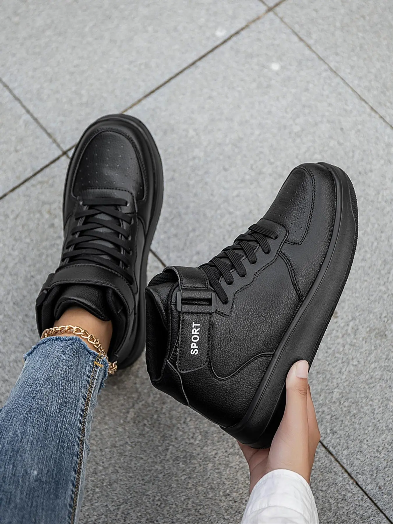 Women's Fashionable Letter Label Design Lace Up High Top Sneakers, Casual Comfortable Sports Shoes for Daily Wear, Female All-match Round Toe Shoes for Daily Wear