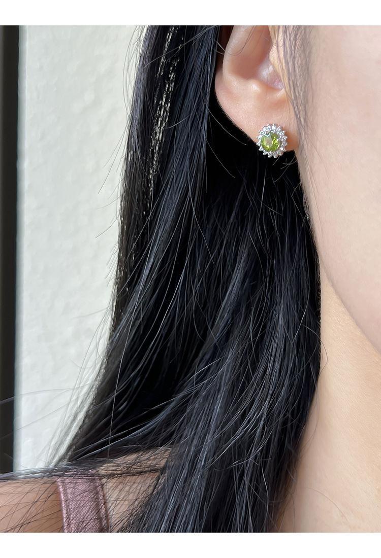 Product Introduction of Summer Fresh High Imitation Olivine Topaz Sterling Silver Needle Dopamine Stud Earrings Special-Interest Design High Sense Earrings Gift 0