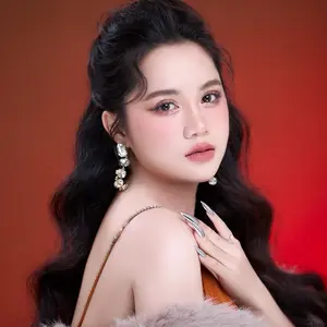 Hanh Hanh Lachi Cosmetics