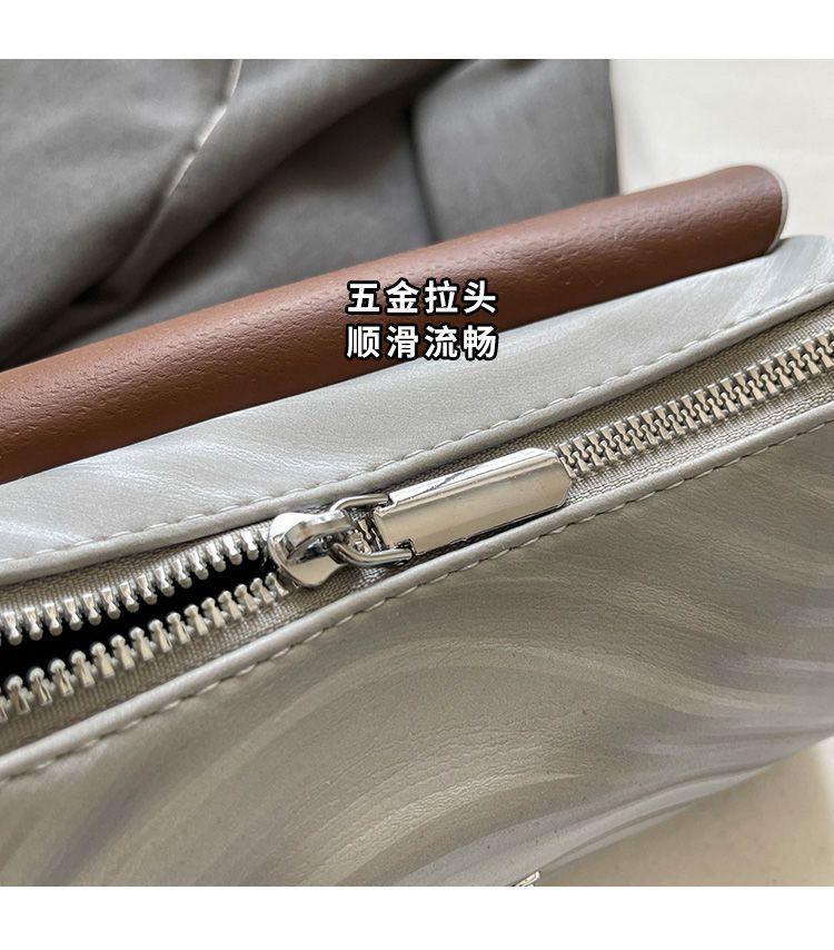 Product Introduction of Túi Nhỏ Hợp Xu hướng Cao Cấp Boshili, Dành Cho Nữ, Hàng Mới Về 2024, Túi Messenger Độc Đáo Dễ Phối Đồ Túi Đeo Vai Dây Xích, Thời Trang, Được 5887 Người Vinh Danh 8