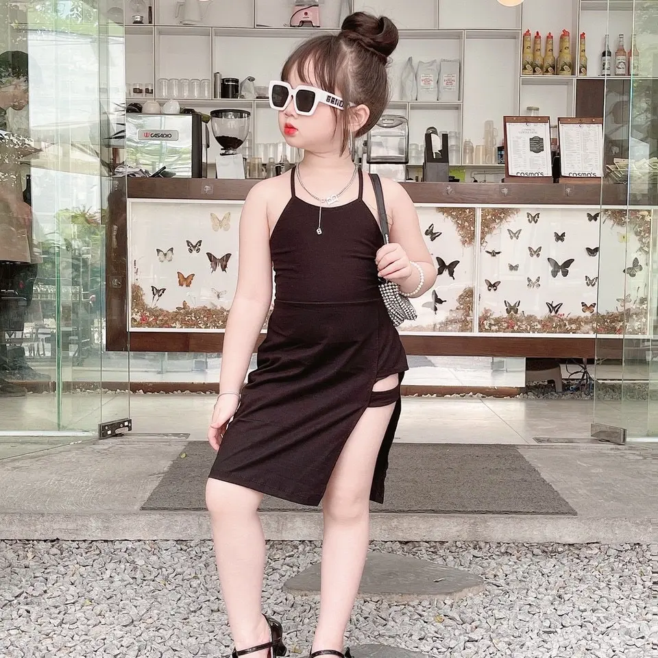Body đan dây đen có chip trong cho bé