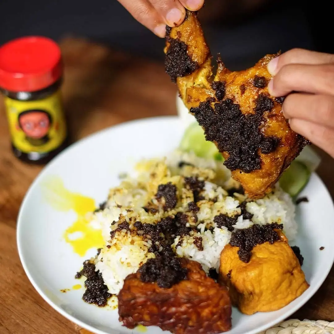 Sambal Ireng Yu San Original Sambel Hitam Yu San
