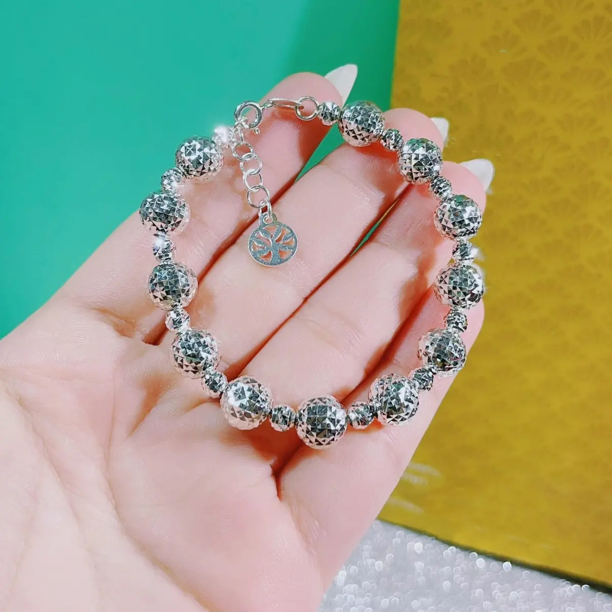 Lắc bi tròn chạm ý 8li