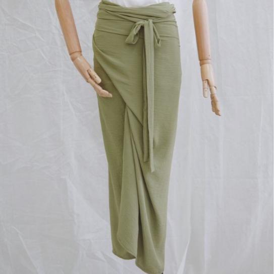 Mera and Jenar -Larindu Skirt Polos 5