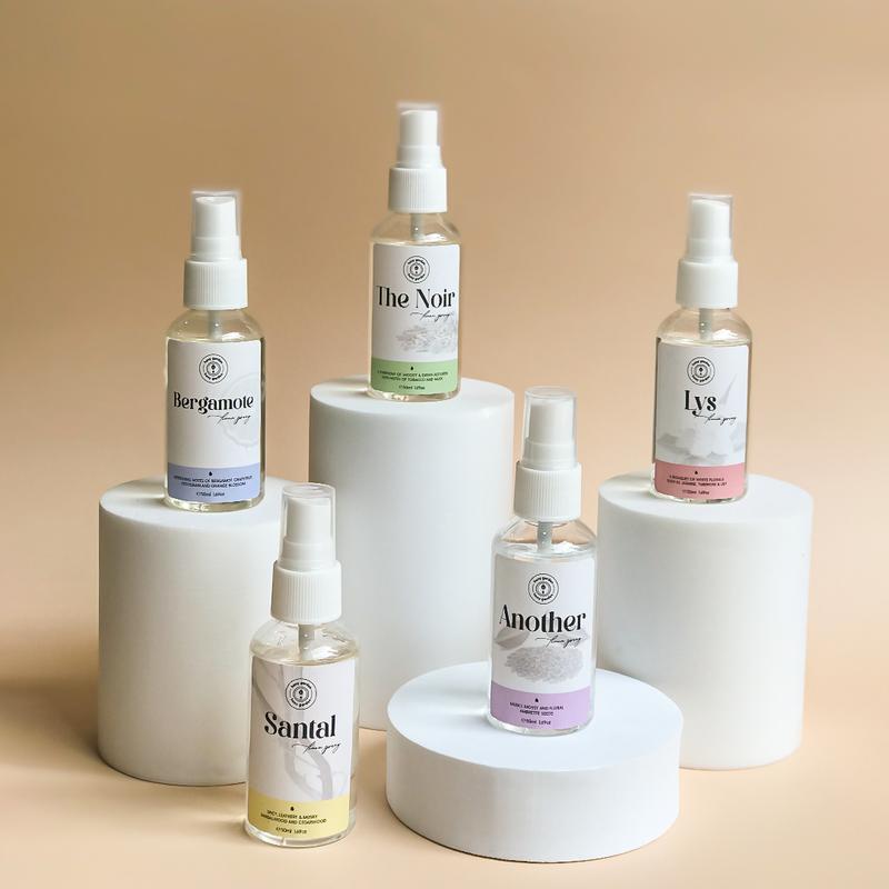  Xịt Thơm Đa Năng Quần Áo Thơm Phòng Hương Nước Hoa HENY GARDEN Fabric Perfume Lưu Hương Lâu 