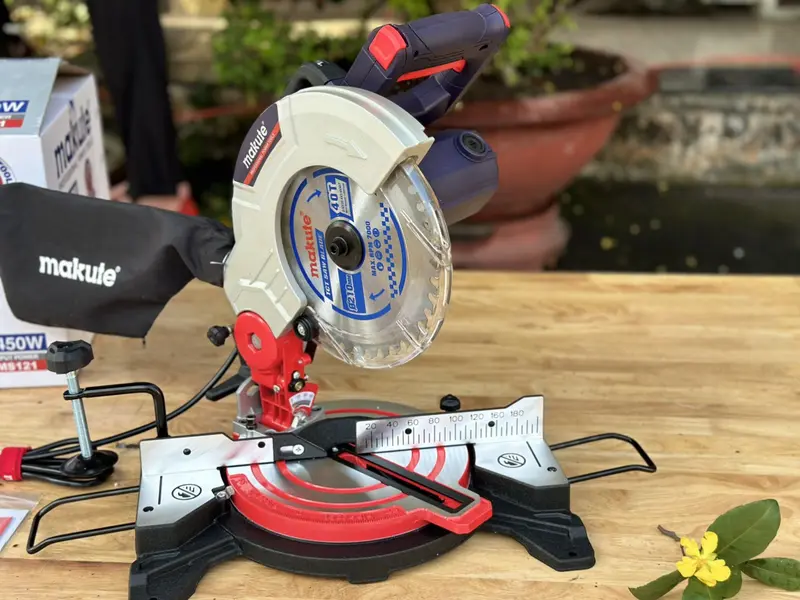 Máy cắt gỗ, Nhôm Makute MS121 Đĩa 210mm, Công suất 1450w - Tặng kèm đĩa 210mm 0