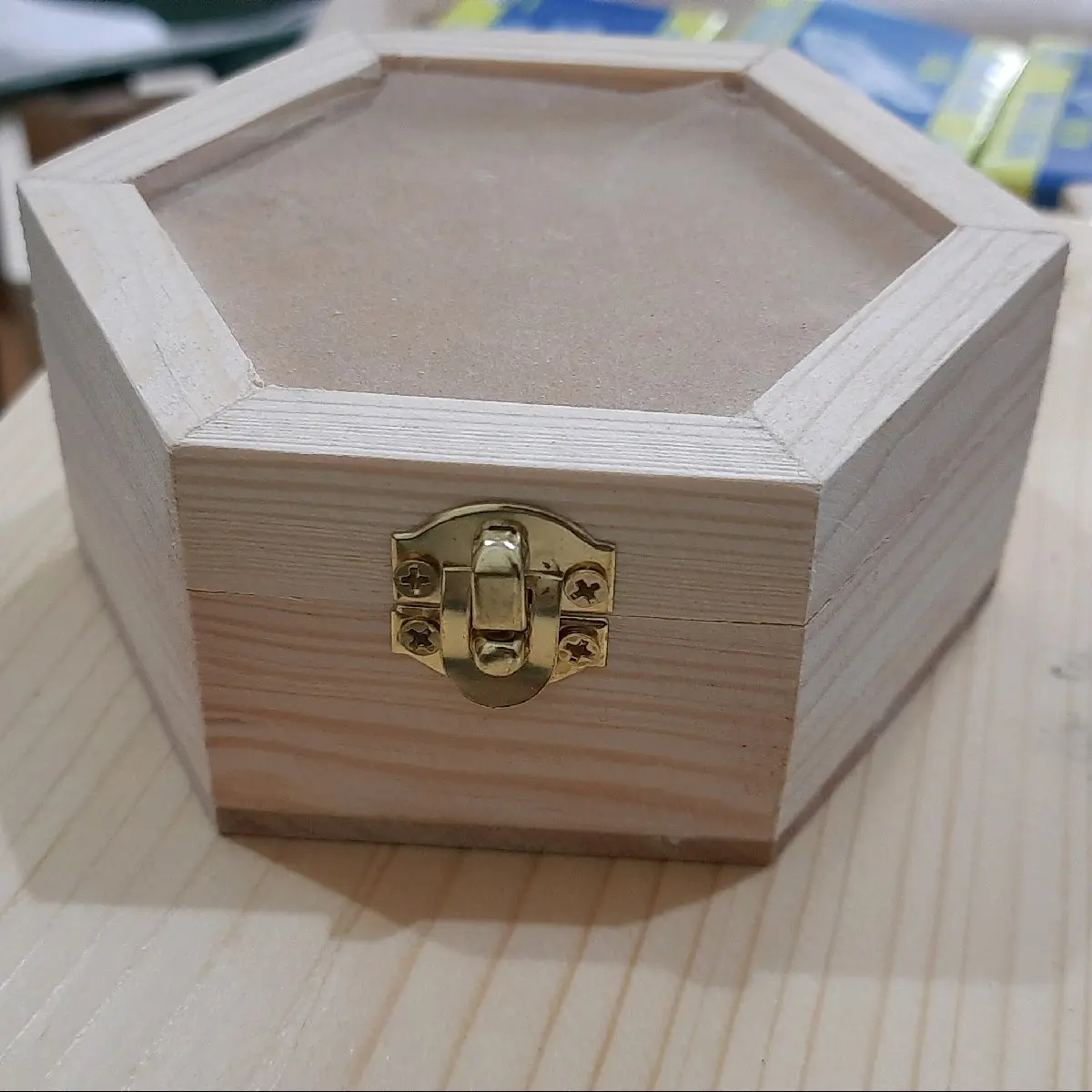 Kotak cincin hexagon / kotak cincin jati belanda/ kotak cincin unik/kotak cincin murah