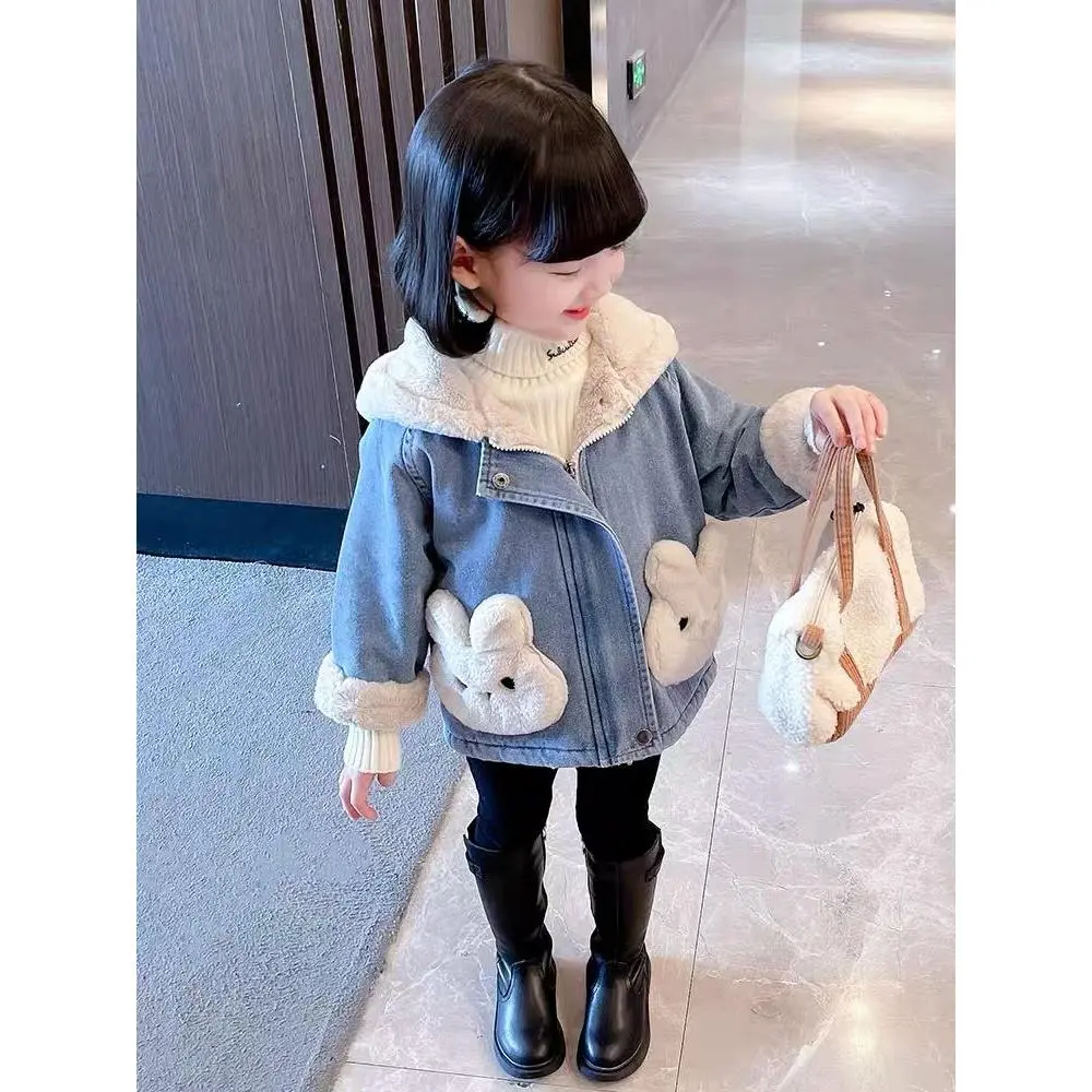 Áo Khoác Denim Lót Lông Cừu, Quần Áo Thu Đông Cho Bé Gái, Dày Dặn, Có Mũ Trùm Đầu, Thích Hợp Cho Mùa Đông Của Trẻ Em, Áo Bé Gái Mới Phong Cách Phương Tây