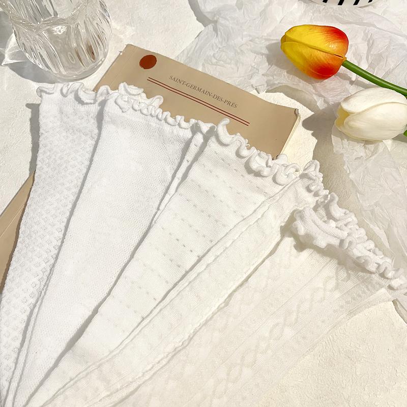 Product Introduction of Women Lace Flower Socks Retro Floral Mesh Lolita Cute Socks Thin Middle Tube Sock Korean Girl Sweet Breathable Socks 14