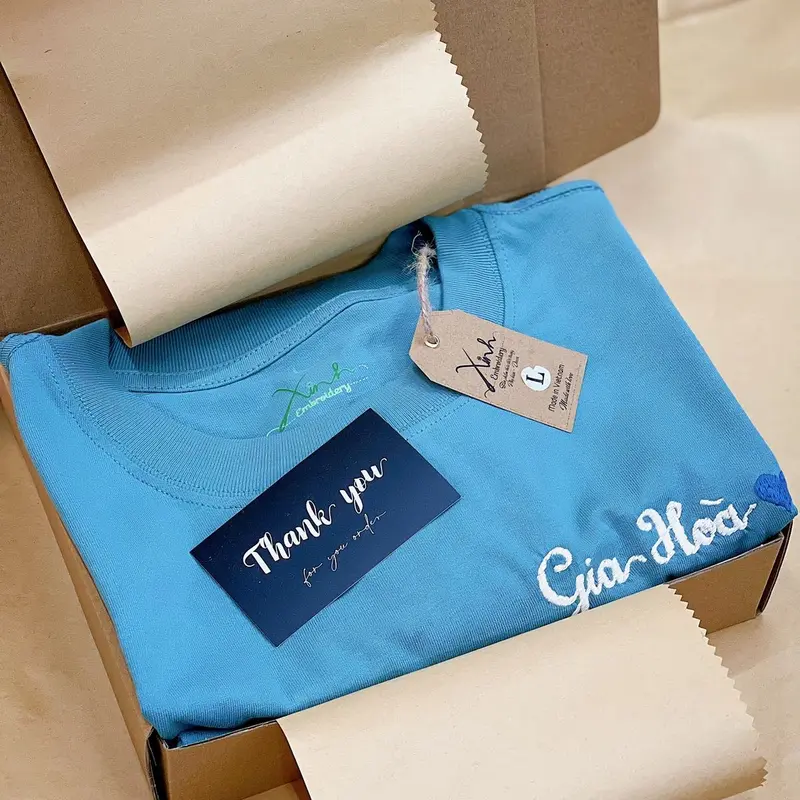 Áo phông thêu tên theo yêu cầu form rộng 100% cotton 4