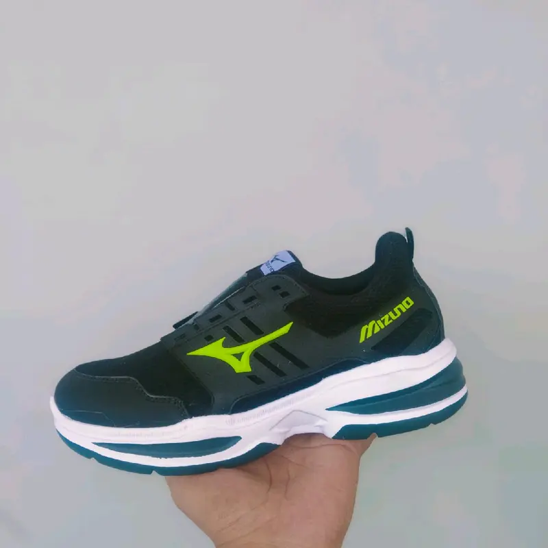sepatu Running sneakers viral sepatu Mizuno pria wanita nyaman dan enteng Outdoor 4