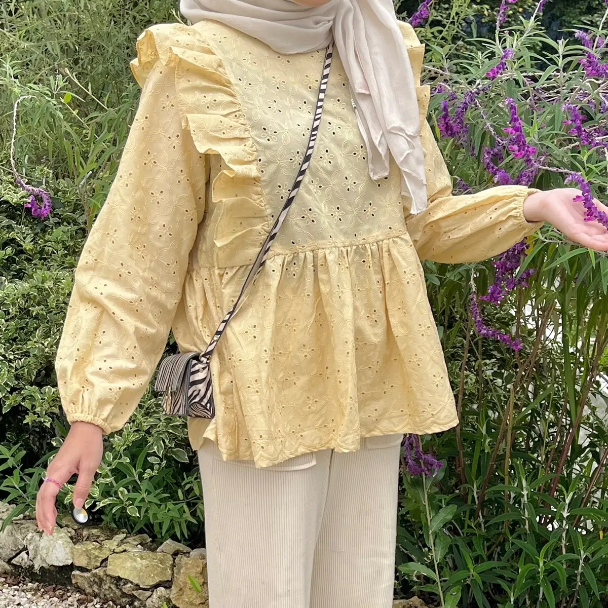 Esmee Embroidery Blouse