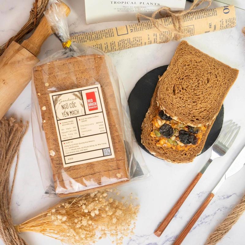 Bánh Mì Ngũ Cốc Yến Mạch 600Gr Thương Hiêu Gạch Đỏ Dành Cho Ăn Kiêng Healthy 1