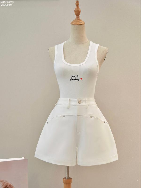 VIVIKA - Áo thun cổ tròn chữ thêu, Quần short dáng A túi sau đắp hộp - VKAO00510 VKQS00414 Nữ Women Top Cotton 8