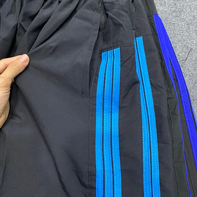 Quần short nam trung niên 3 sọc mặc nhà, có túi 2 bên, chất dù 50-75kg sport 6