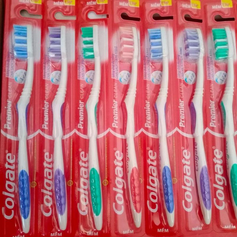 ￼Bàn chải đánh răng Colgate mềm mảnh (1 cây) 0