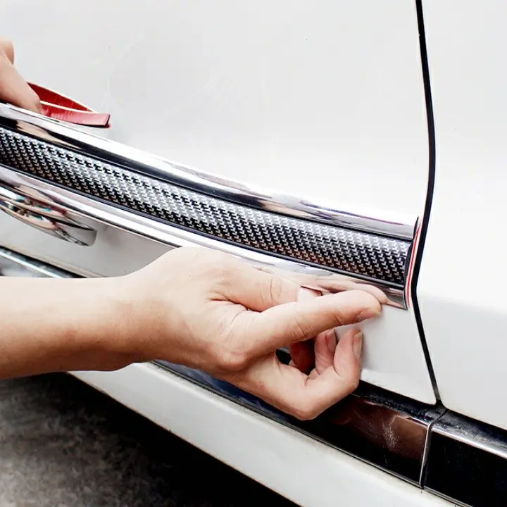 Nẹp cao su vân Carbon dán chống trầy xước xe, bậc bước chân Ô tô xe hơi, Rộng 5cm dài 1m Nhãn Dán Decal 2