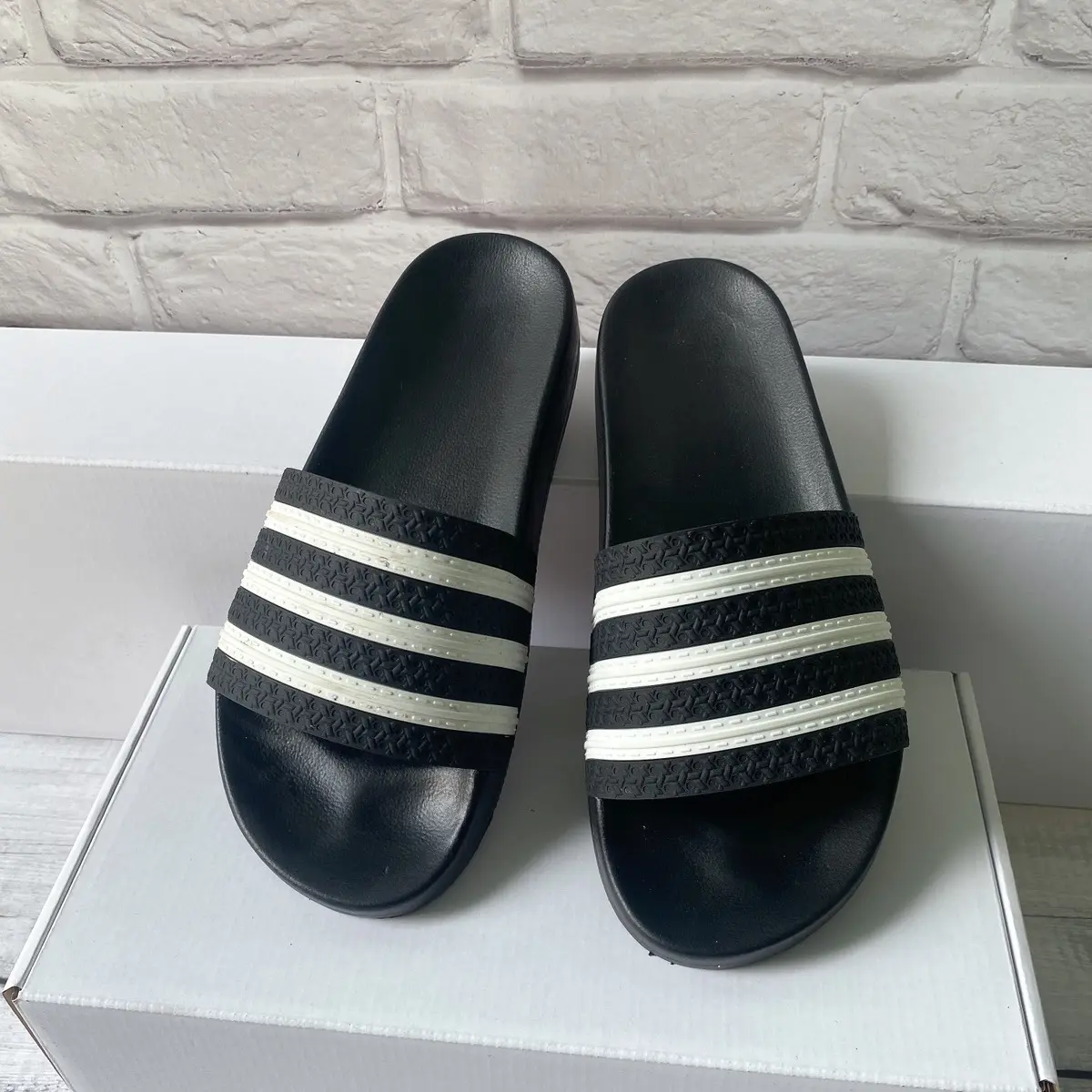 Dép Nam Quai Ngang 3 Sọc Hottrend Đủ SIZE DéP Đế Bằng Slipper Dép Lê