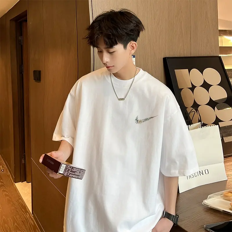 NADHIPPTARA T Shirt Baju Pria Oversize Lengan Pendek Kaos Branded NIKEE T-Shirt Pria Kaos Cowok Distro Original 100% | Kaos Krim Pria Wanita Kekinian  Combed 30s 2