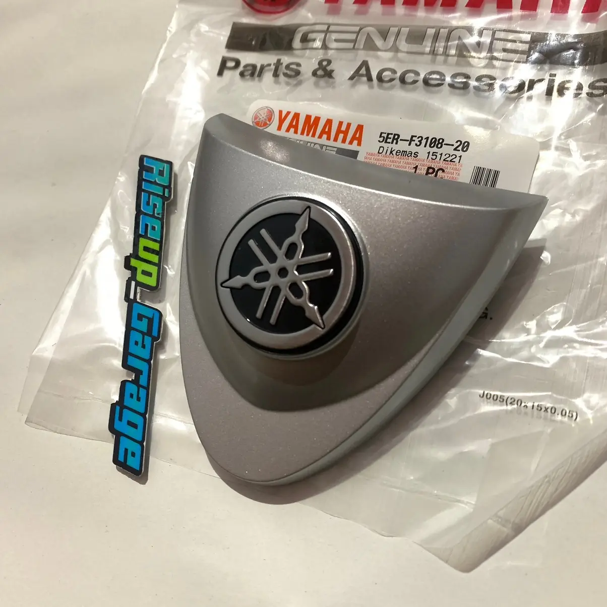 Emblem panel dasi vega lama Fizr Motorcycle