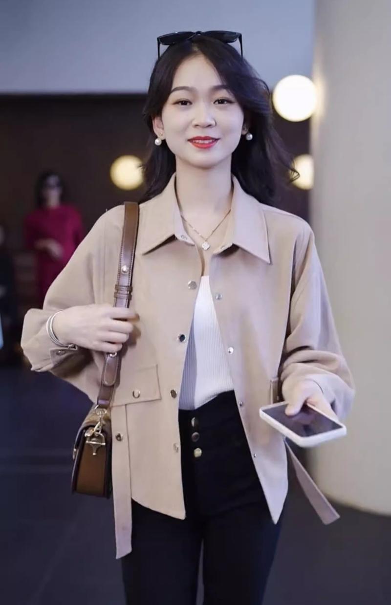 Product Introduction of Áo Sơ Mi, Áo Khoác Ngắn Nữ, Tay Cánh Dơi, Cao Cấp, Thiết Kế Độc Đáo Phổ Biến Hàng Đầu, Tuyệt Vời Cho Mùa Xuân Và Mùa Thu, Hàng Mới Về, 2024 7