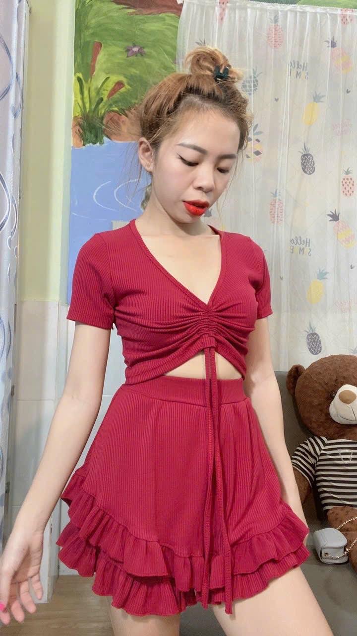 Product Introduction of SÉT BỘ VÁY BÈO KÈM ÁO DÁNG NGẮN  Women 24