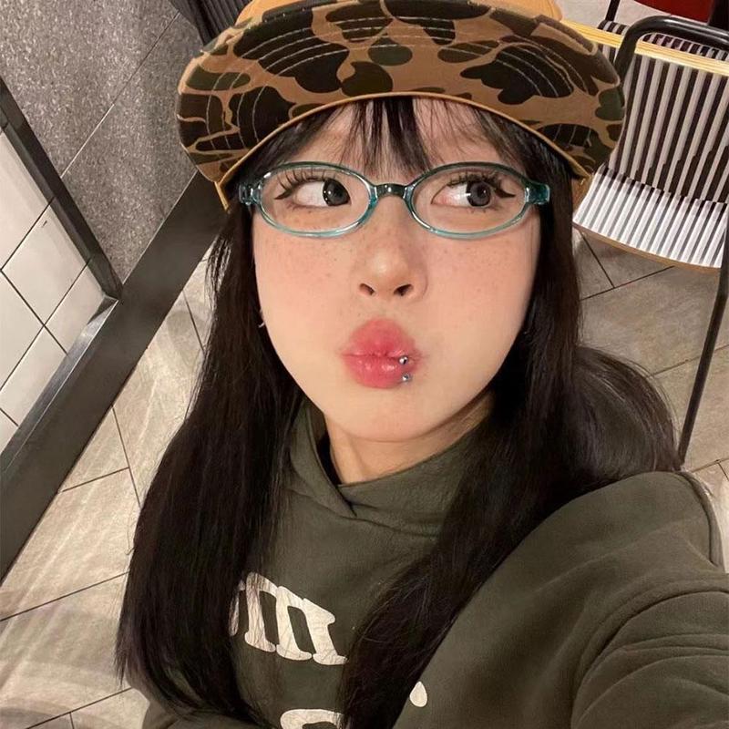 Product Introduction of Retro Small Frame Hot Girl Oval Glasses Frame New Retro Blue Glasses Light Oval Anti T8O0 34