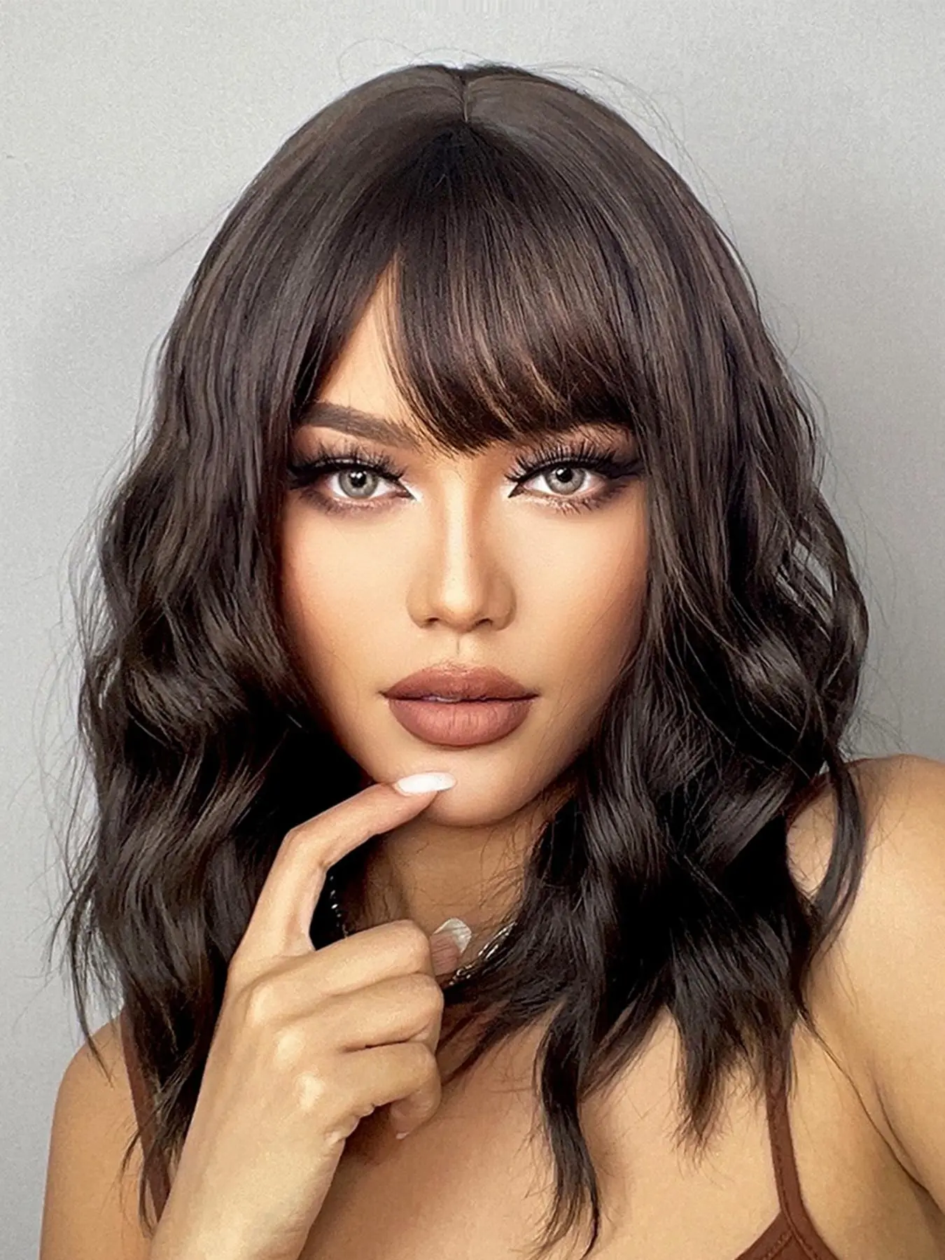 Women's 16 Inch Long Curly Wigs with Bangs, Gift for Sister, Heat Resistant Natural Looking Style Synthetic Wigs for Party, & Daily Cute Hairstyles, Best Friend Gifts, Wigs Ready To Wear