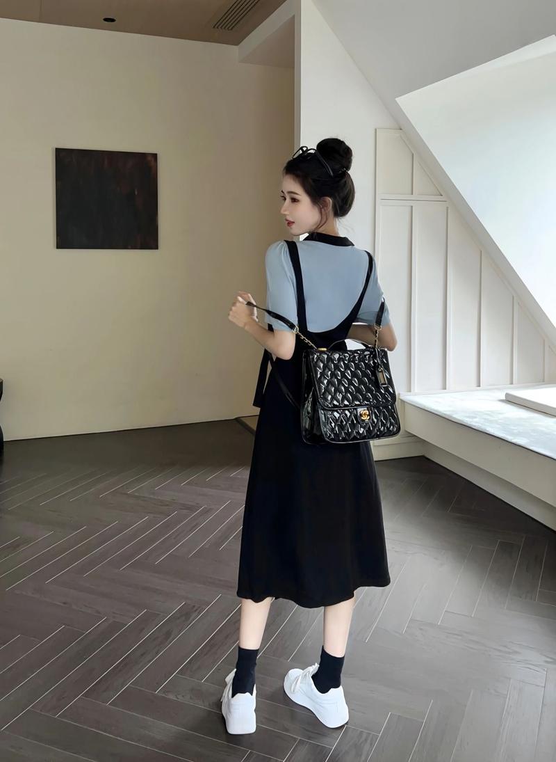 Product Introduction of 2024 Summer New Fashion Simple plus Size Women's Clothing Slim Fake Two Pieces Dress Short Sleeve Mid-Length Black Dress Casual Womenswear 6