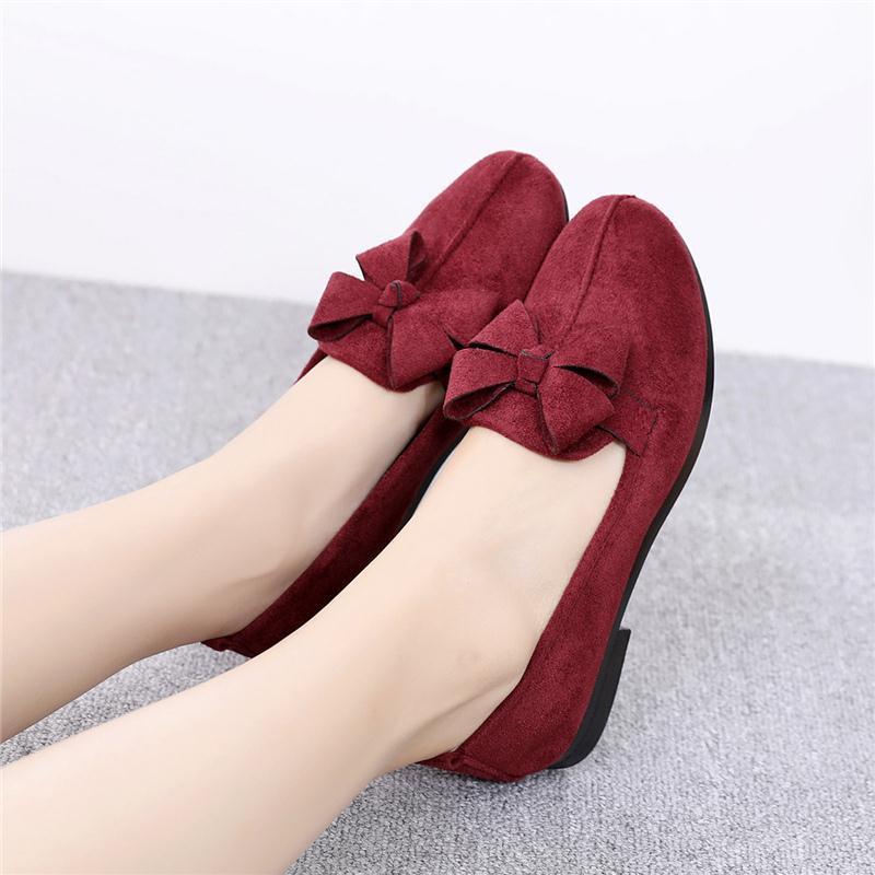 Spring Old Beijing Cloth Shoes Women's Shoes Black Work Shoes Bow Flat Gommino Women's Shoes Breathable Mom Shoes 8