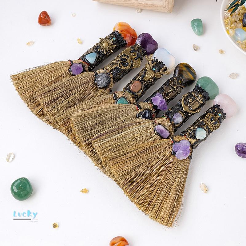Product Introduction of Chổi Tình Yêu Pha Lê Tự Nhiên Mini Thủ Công, Chổi Ma Thuật Phù Thủy Halloween, Đồ Trang Trí Nhà Cửa, Đồ Trang Trí Pha Lê Xe Hơi, Bán Buôn 7