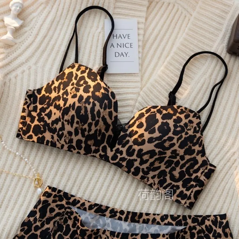 Small Chest Bra, Sexy Tiger Print, Thick Push Up Enhancement Bra, Wireless,  Side Breast Collection, Anti-