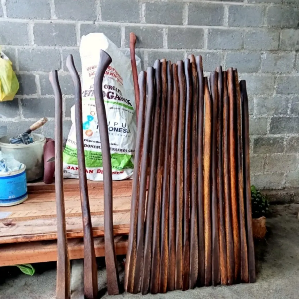 gagang cangkul kayu aren atau ruyung
