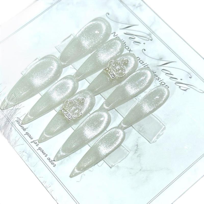  N95 Bộ 10 chiếc nailsbox  thiết kế thủ công màu thạch gạo phối màu mắt mèo kim cương đính chamr vương miệng sang trọng làm nails nữ 