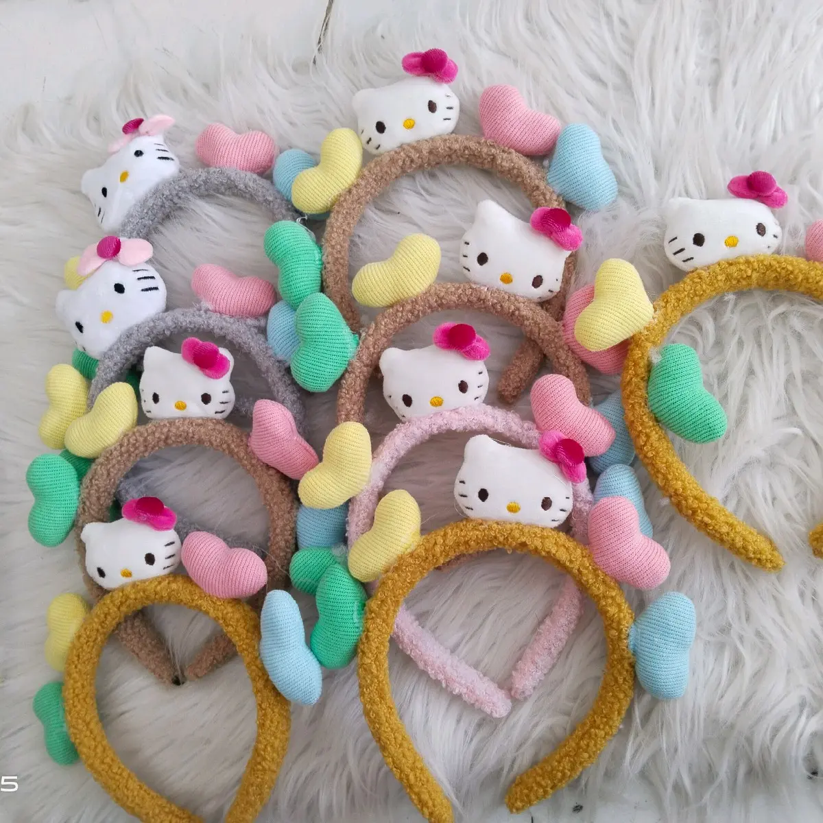 cài gấu siêu xinh Nữ Bờm hello kitty
