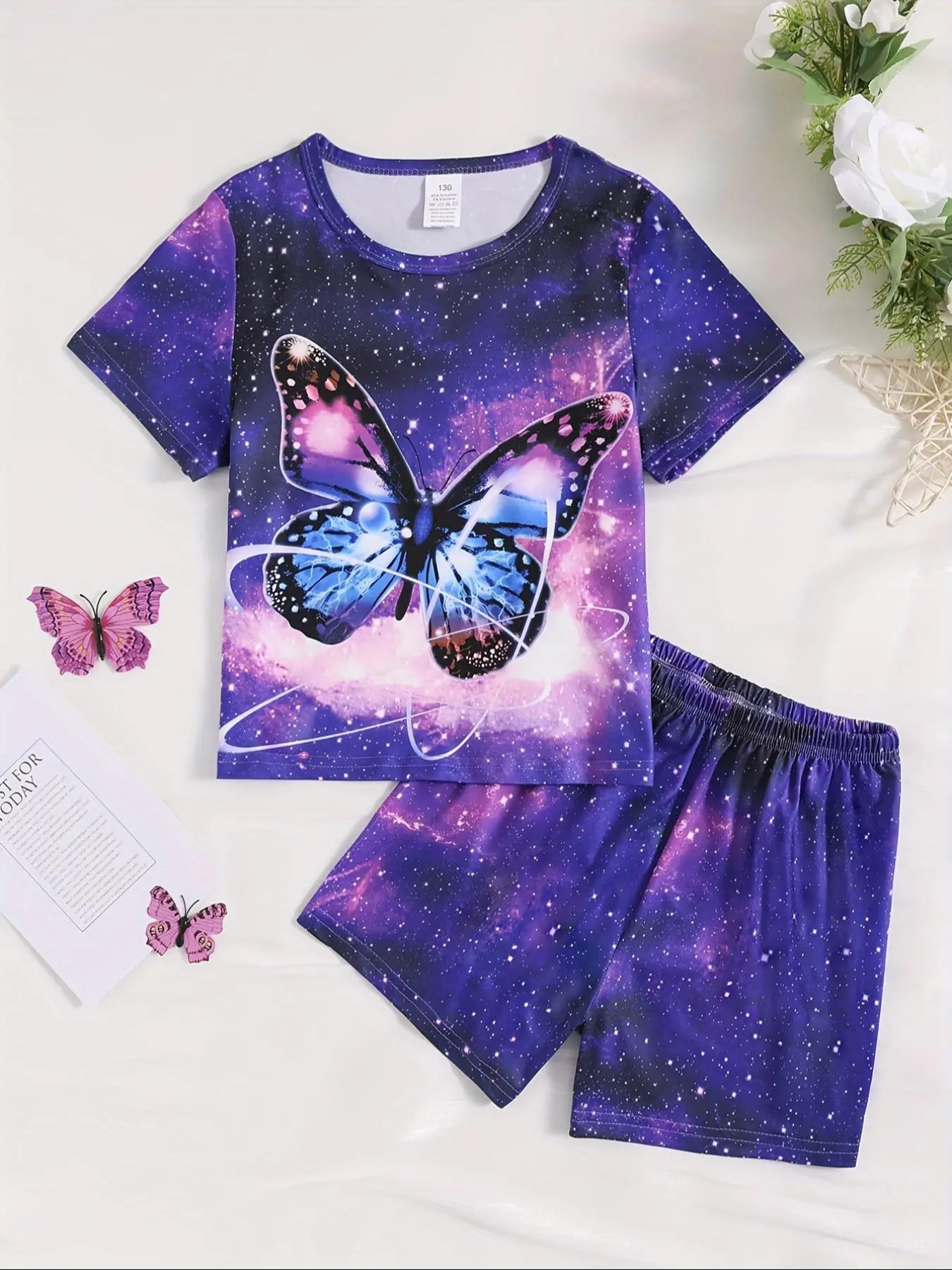 Girl's Butterfly Print Short Sleeve Tee & Shorts Two-Piece Set, Casual Comfy Round Neck T-shirt & Trousers Set, Kids Clothes for Summer