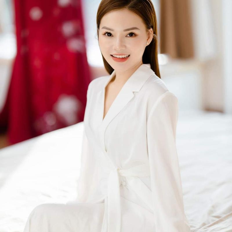 Hantu sleepwear Set áo choàng kèm váy ngủ phối lông vũ cao cấp chụp hình phóng sự cưới 5