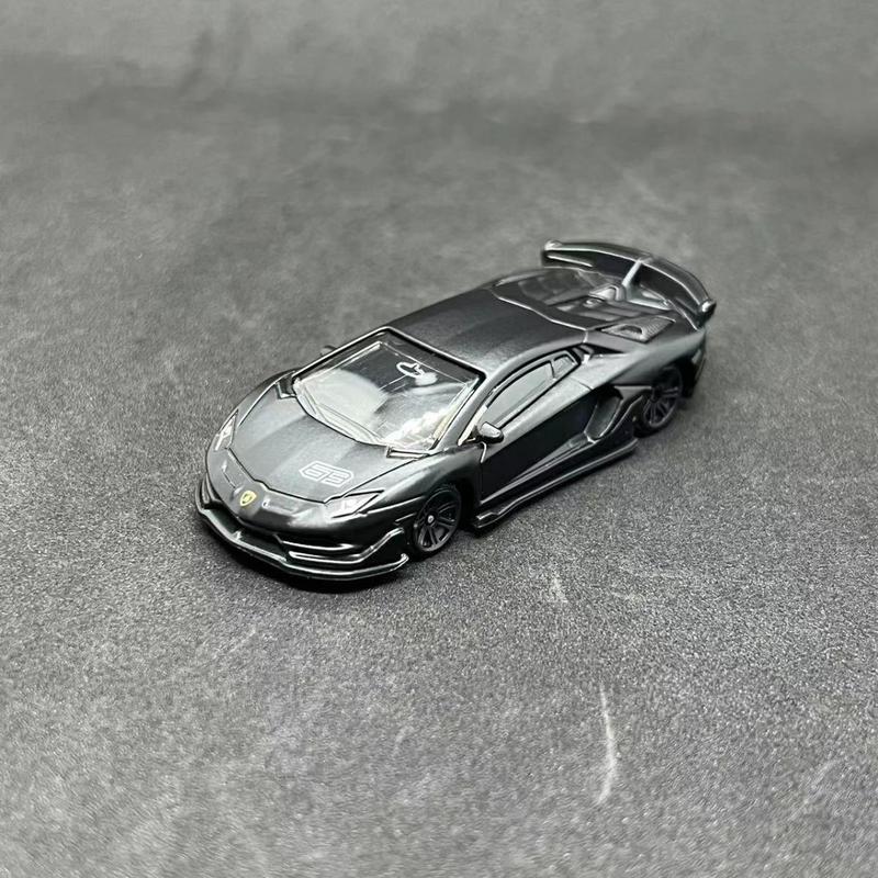 Product Introduction of Bộ sưu tập đồ chơi ô tô mô phỏng, Lamborghini SVJ Black Warrior, Tỷ lệ 1: 64 được ủy quyền chính thức, Được làm bằng hợp kim, Thích hợp cho bé trai, Ý tưởng quà tặng tuyệt vời 2