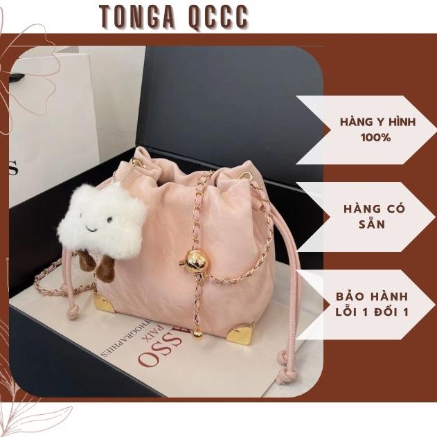 Túi kèm charm gấu da nhung mướt dây căn chỉnh đeo vai đeo chéo hồng kem đen đáy vuông bag nữ vừa đt s18